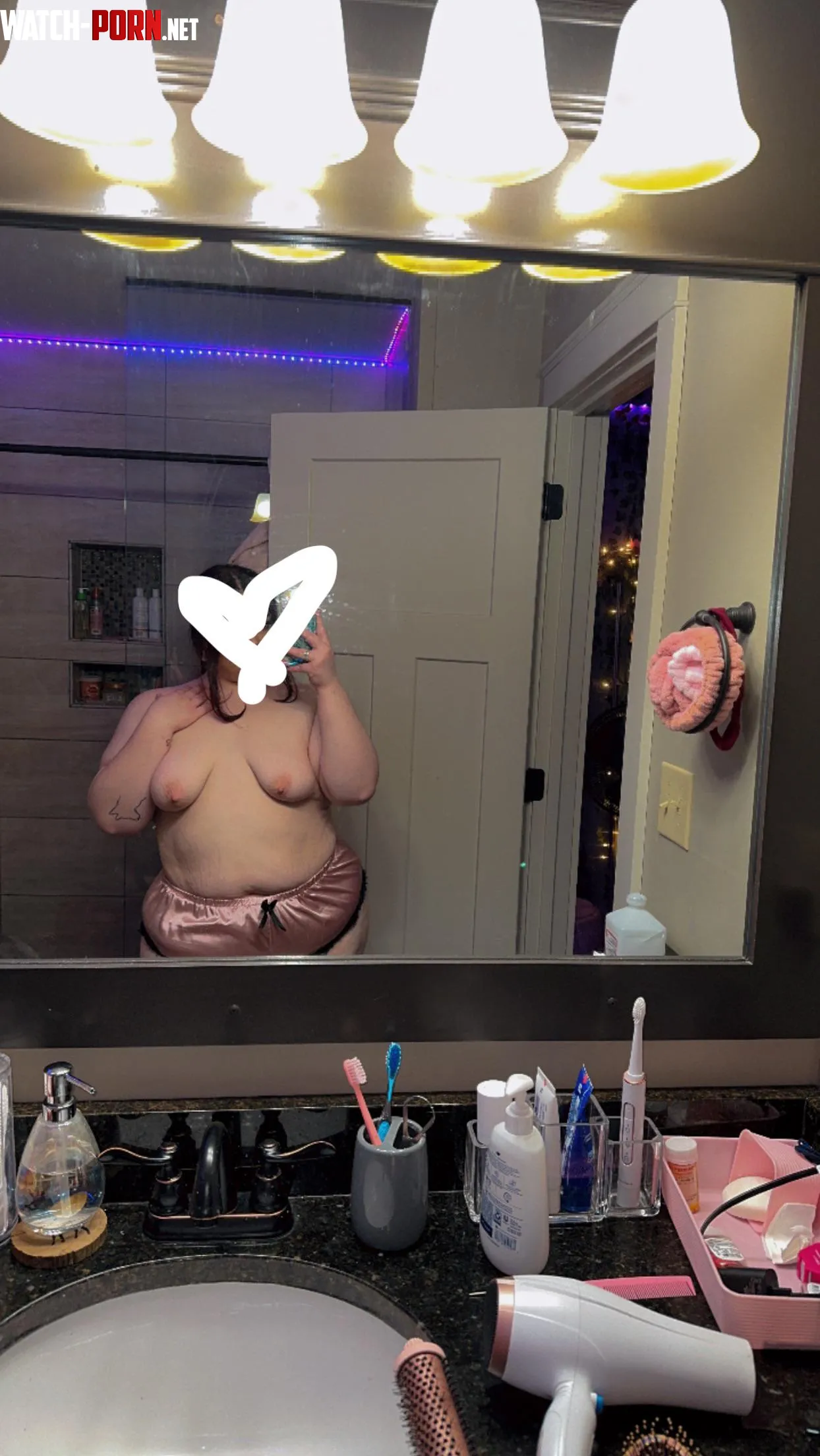 Dont mind me just poppin in  by spiritlee0