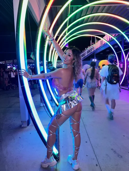 Thumbnail Festival Encounter: Brave-Armadillo5753's Intriguing Presence in TotalBabes