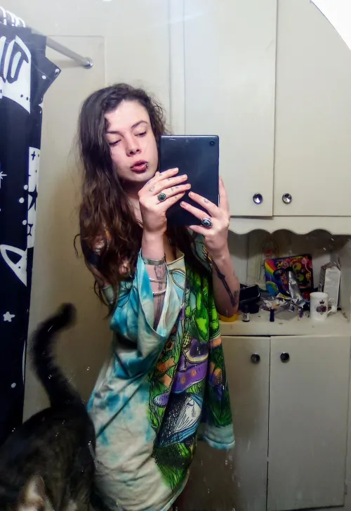 Thumbnail Deals All Night on bbbbb with titaniaofpain31 on Snapchat