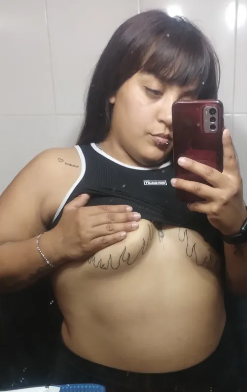 Thumbnail Im Bored Baby: Discovering Smallboobs with Xxxswetcandexxx