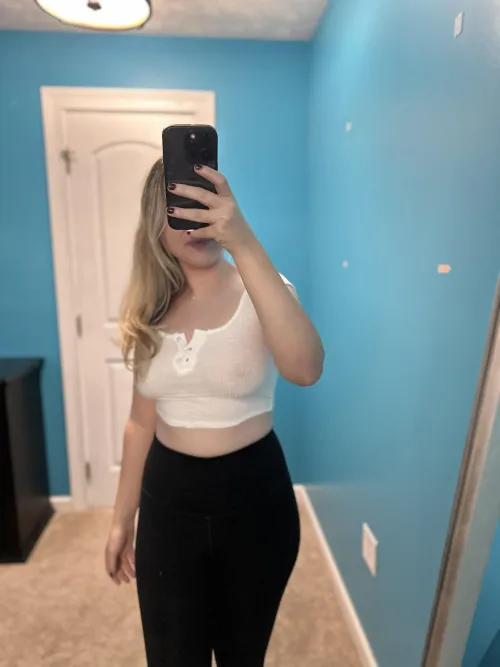 Thumbnail Workstyle Wonders: Unveiling My Usual Work Attire - SeeThru