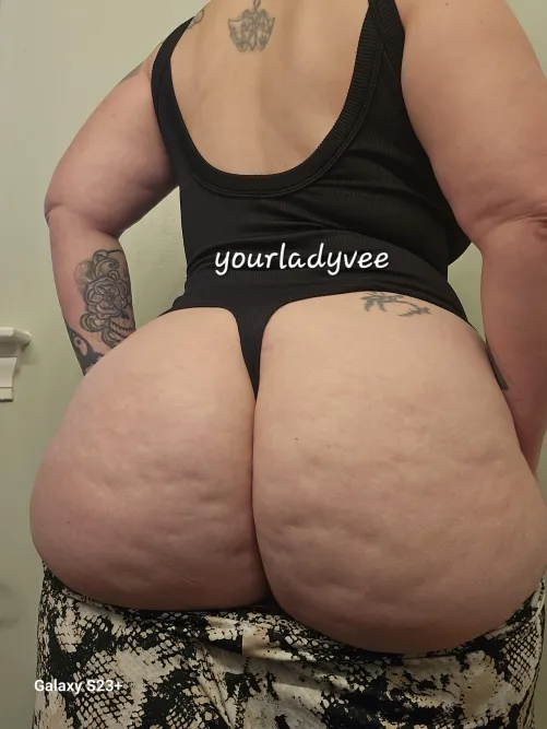 Thumbnail Embrace Chubby Beauty: What's Your Favorite Thing? by YourLadyVee