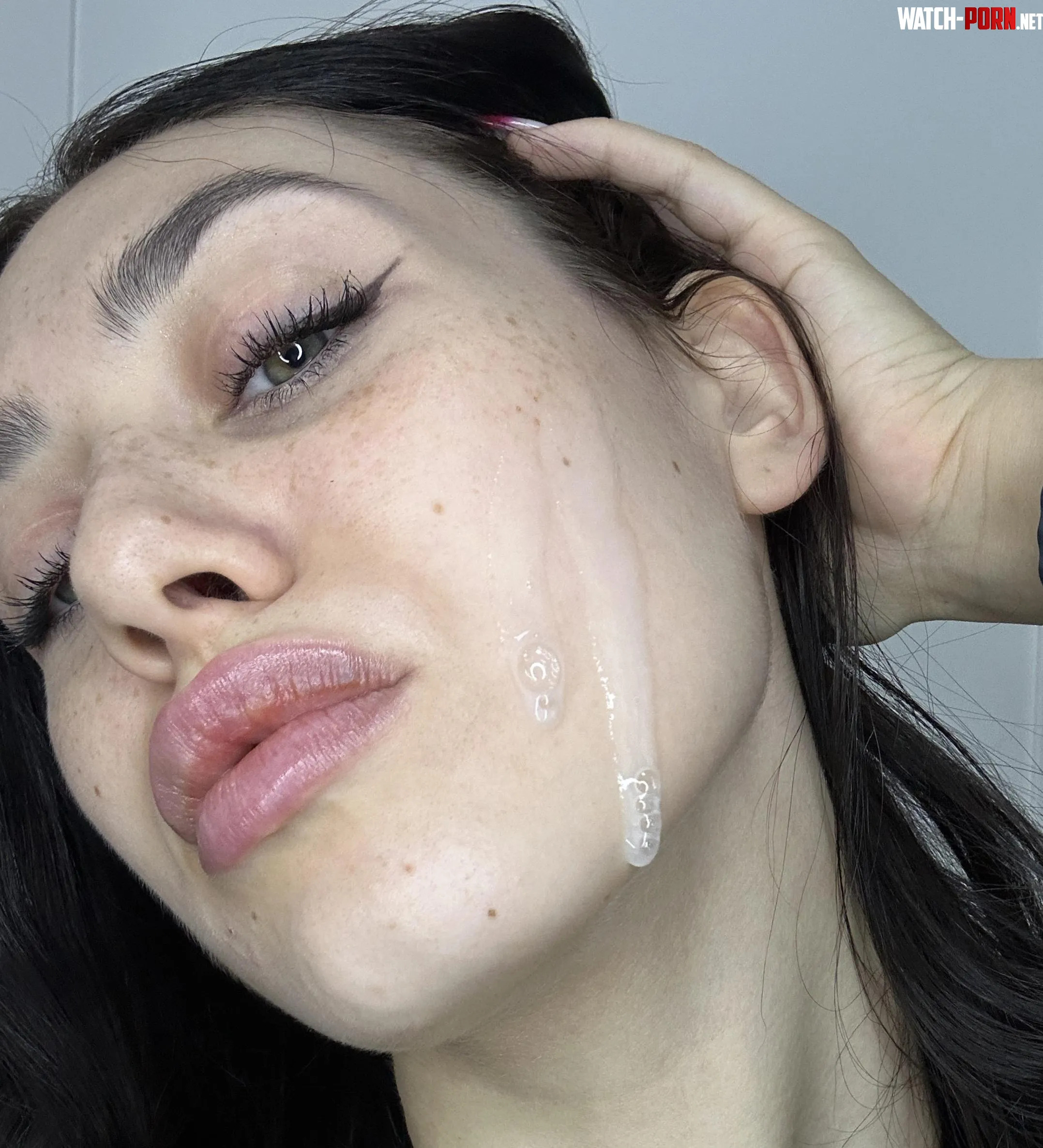 it makes me smile to have cum on my face by meledylove