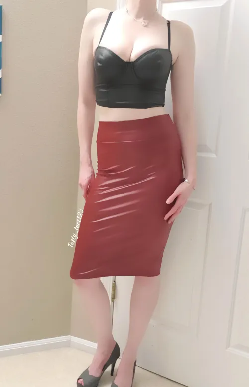 Thumbnail Enhance Your Look with a Tight Red Leather Pencil Skirt