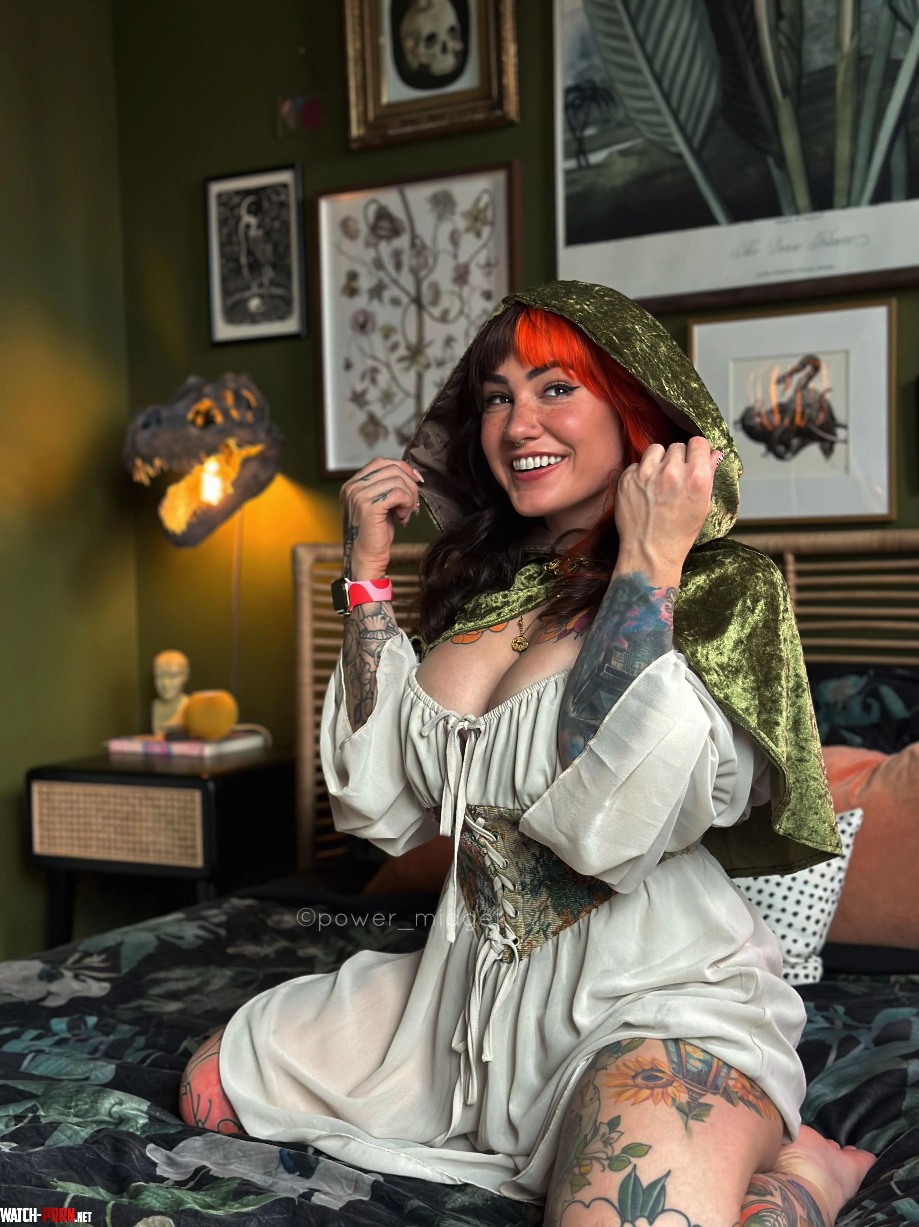 Hobbits are sexy too  by power_midget