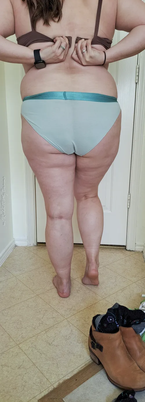 Thumbnail From Work to Home: The Reality of Dealing with Slight Cellulite by Reddit8MyBrains