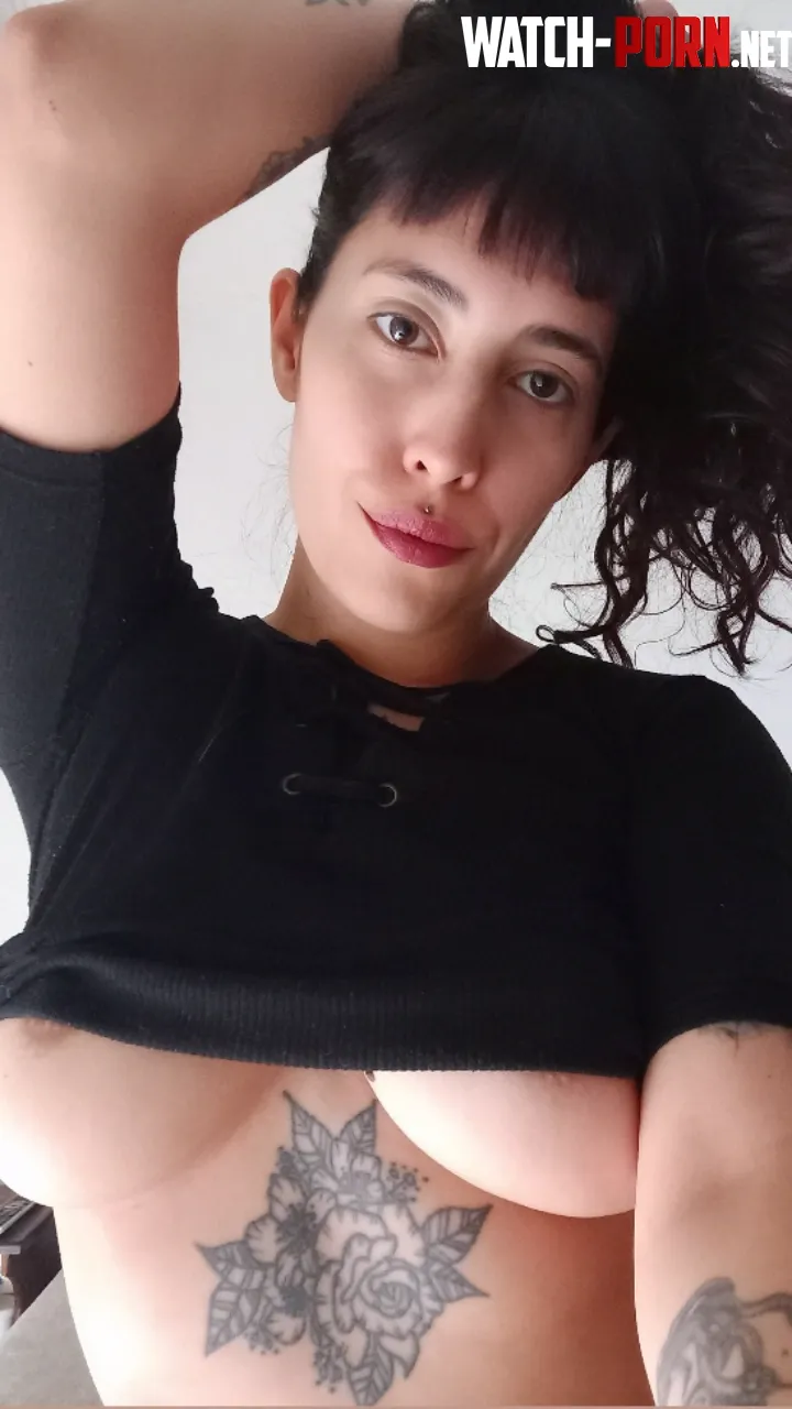 Available to sext facetime and have fun lets play Tg equisxx seller by elfixx