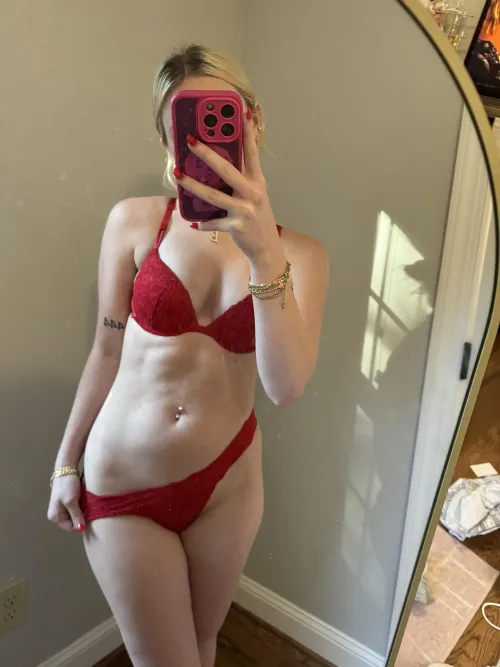 Thumbnail Certified Love: Rosie Taylor on rosietaylor OnlyFans