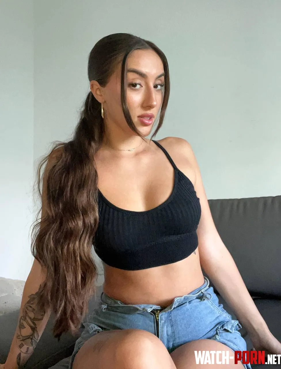 i think we can agree black is my croptop color agree by StarfireGirlyy