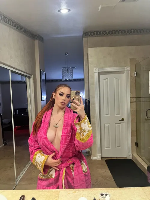 Thumbnail Redheademss: MirrorSelfie Desire - Want a Titty ****?