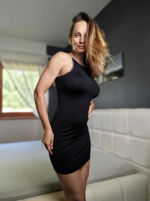 Thumbnail Fashion Debut: LauraSimonova's Journey in tightdresses