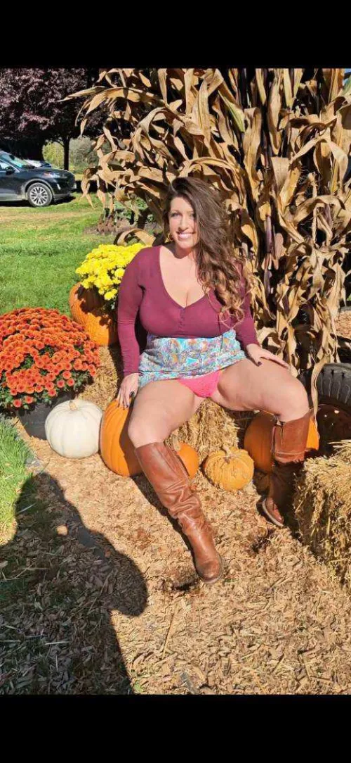 Thumbnail Flashing Mishap at the Pumpkin Patch: A Tale of Adventure by Babylittlelo