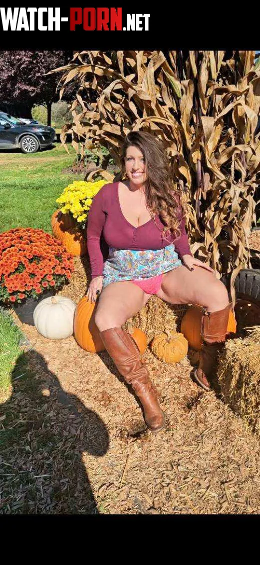 Got caught flashing at the pumpkin patch  by Babylittlelo