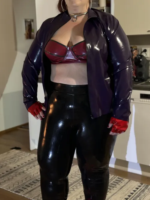 Thumbnail Stepping Out in Style: High Heels Adventure with Misslatexangel
