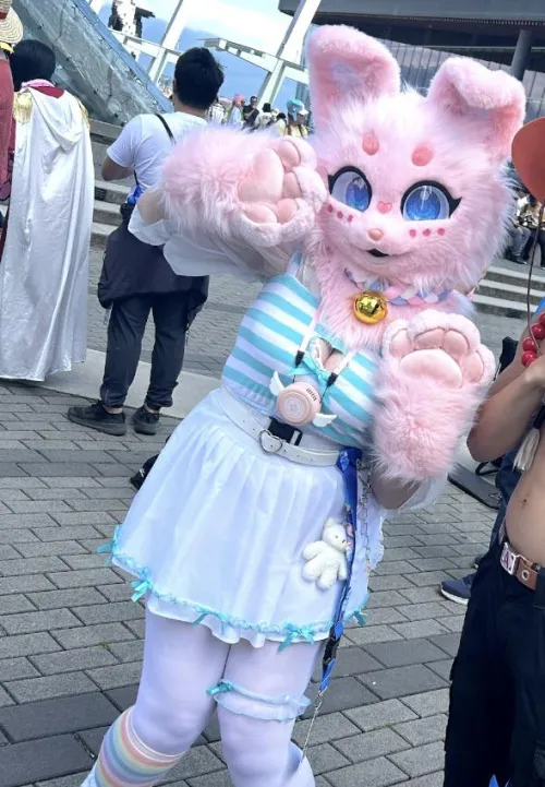 Thumbnail Celebrate Fursuit Friday with kokabunny's Latest Creation