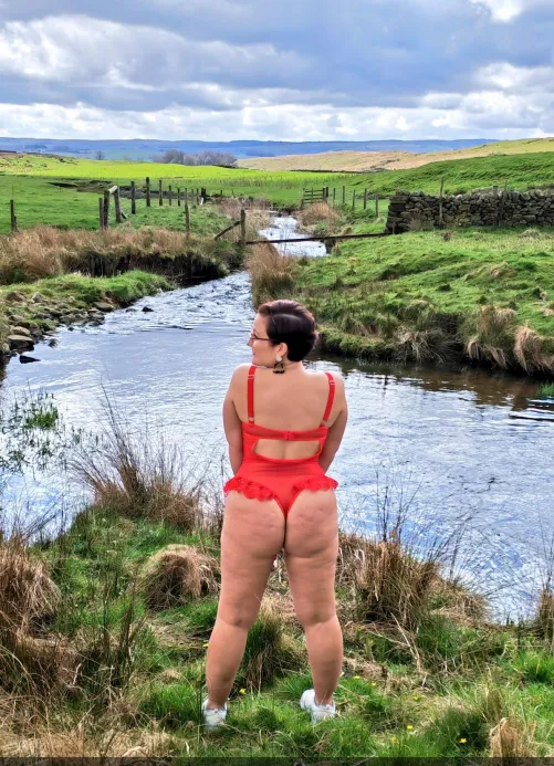 Thumbnail Unlocking Back View Beauty: A Shorthairchicks Perspective | Ok_Sample9234