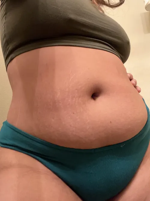 Thumbnail Craving Comfort: rosebudbbyxxx's Tummy Rub Plea