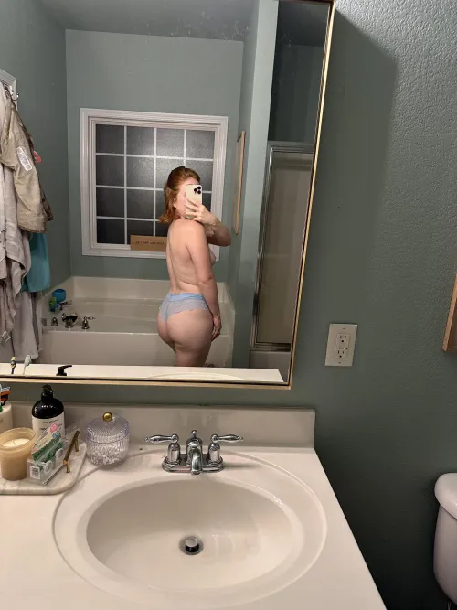 Thumbnail Good Morning Delight: ScarlettSinclair3210's Warm Greeting