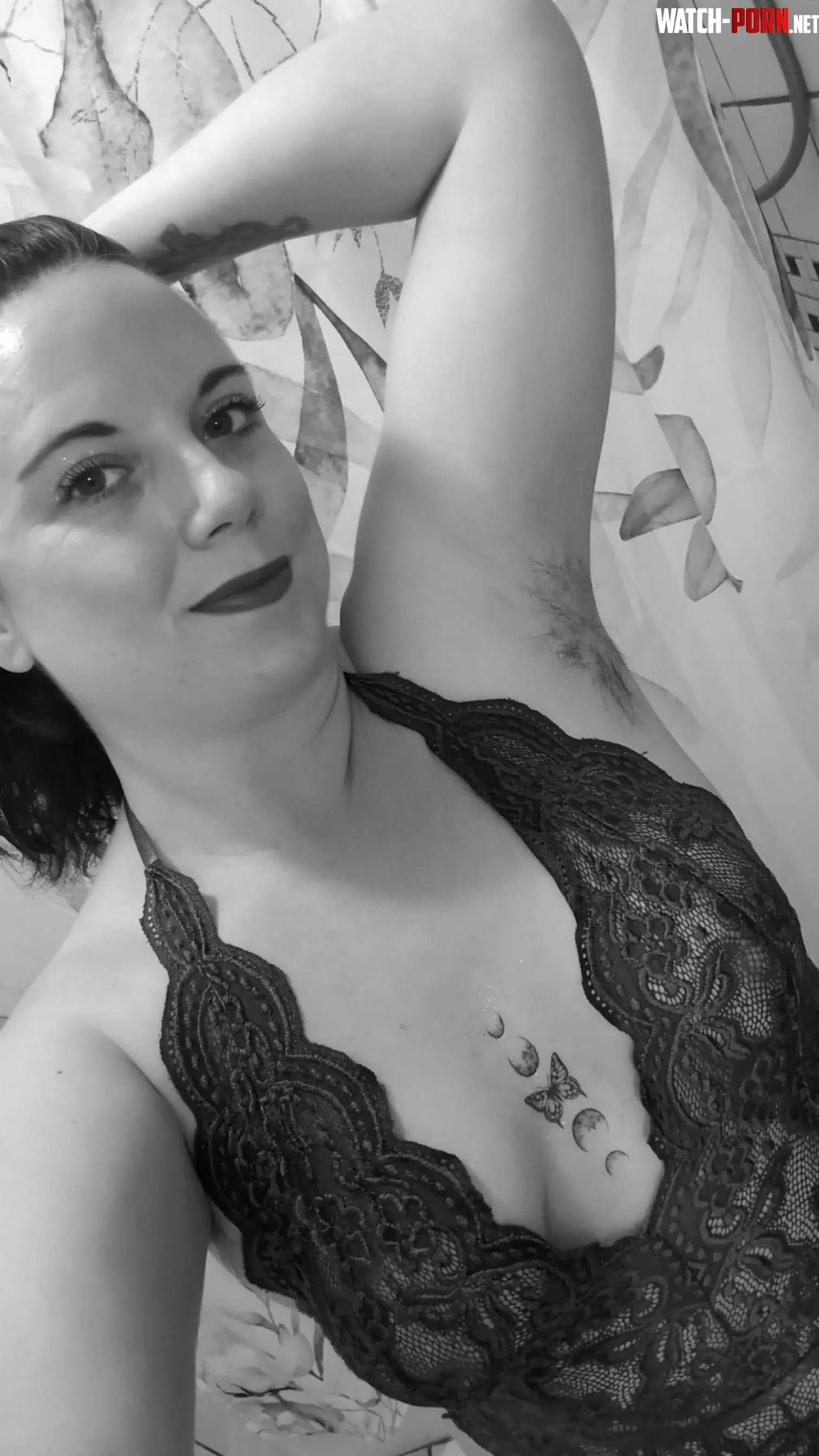 Loving the black and white by stevie_stunner_420