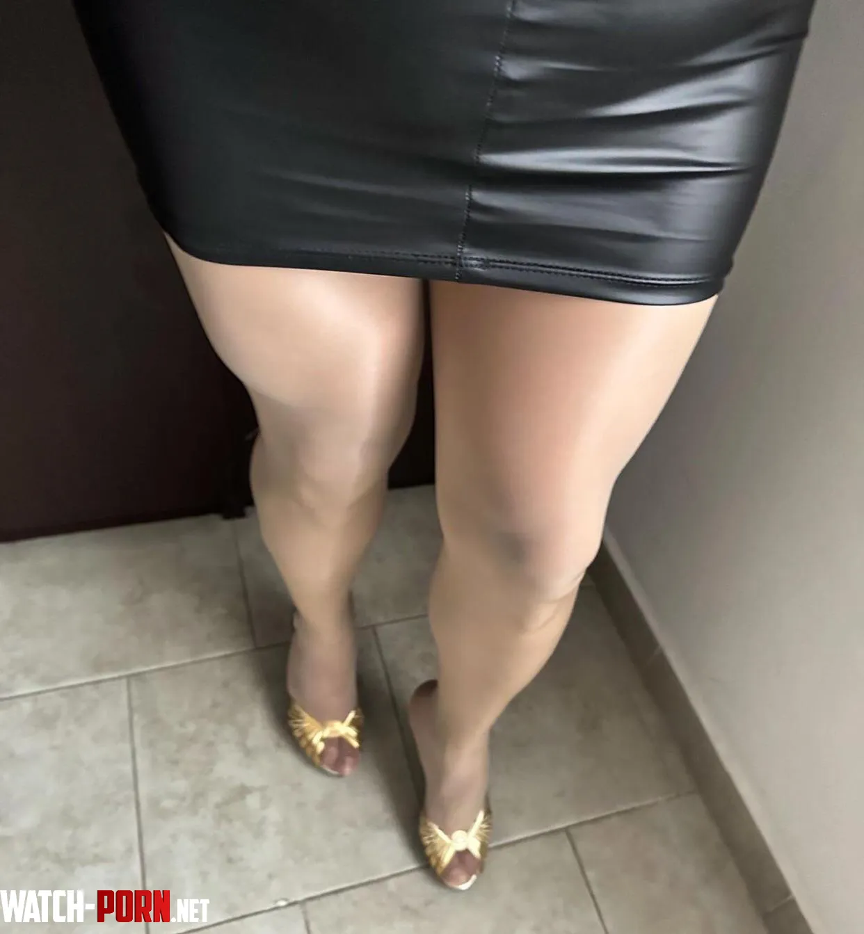 Pencil skirt by footyfeetishy