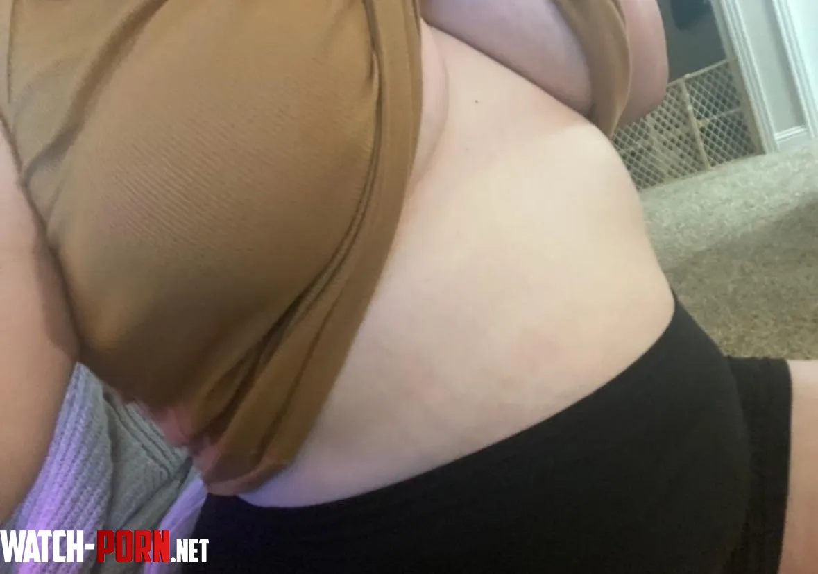 Anyone like underboob   by vgoodgirI