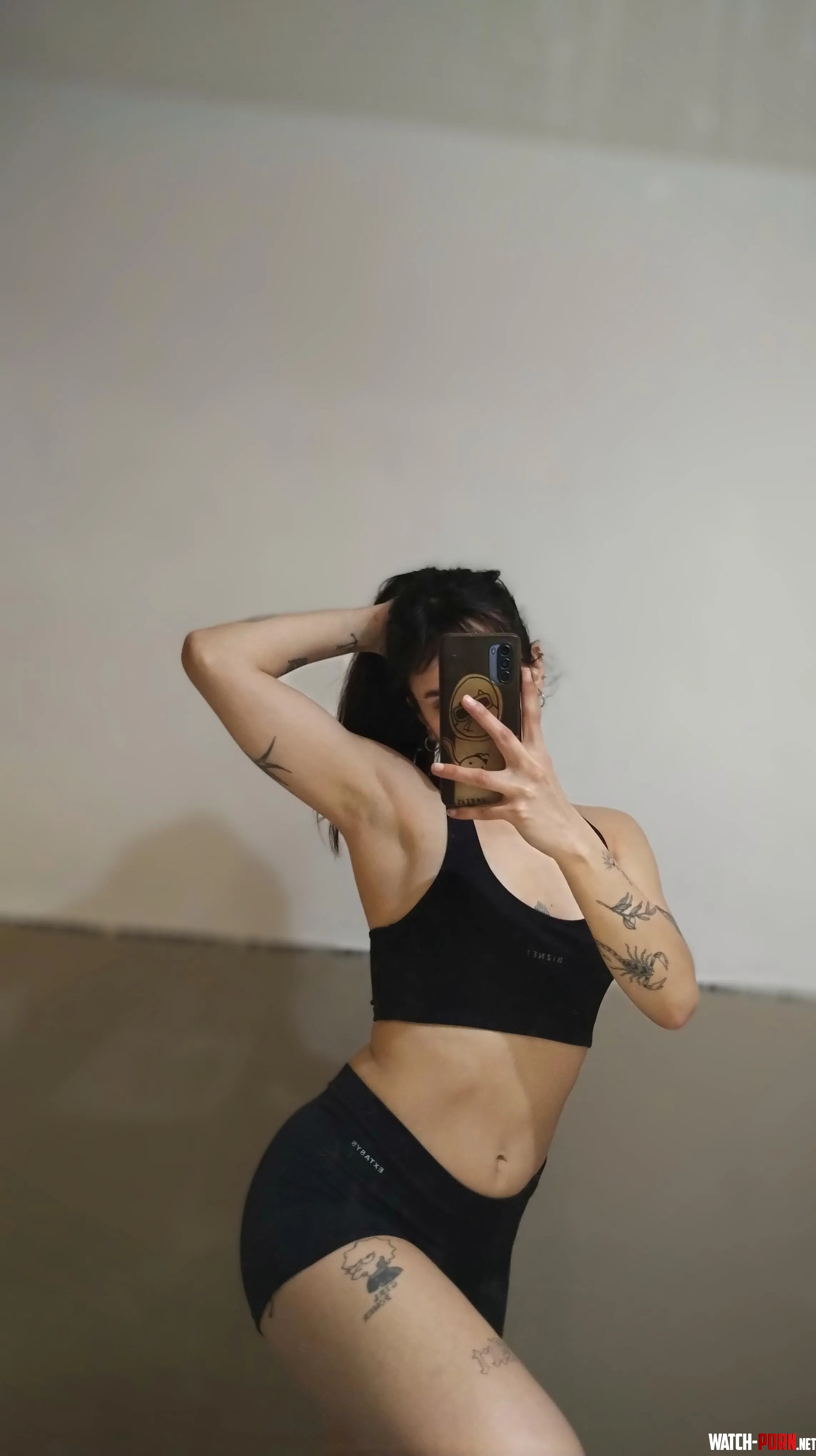 There is nothing more delicious than my armpits after a workout Are you going to drink or wipe my sweat by diosagriega_22