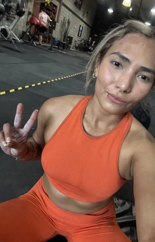 Thumbnail Dedication to Fitness: The Consistent Training Routine by missbolivar in ThickFit Category