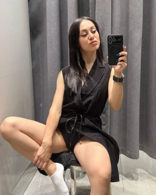 Thumbnail Mirror Selfies: Front to Back Beauty | meledylove