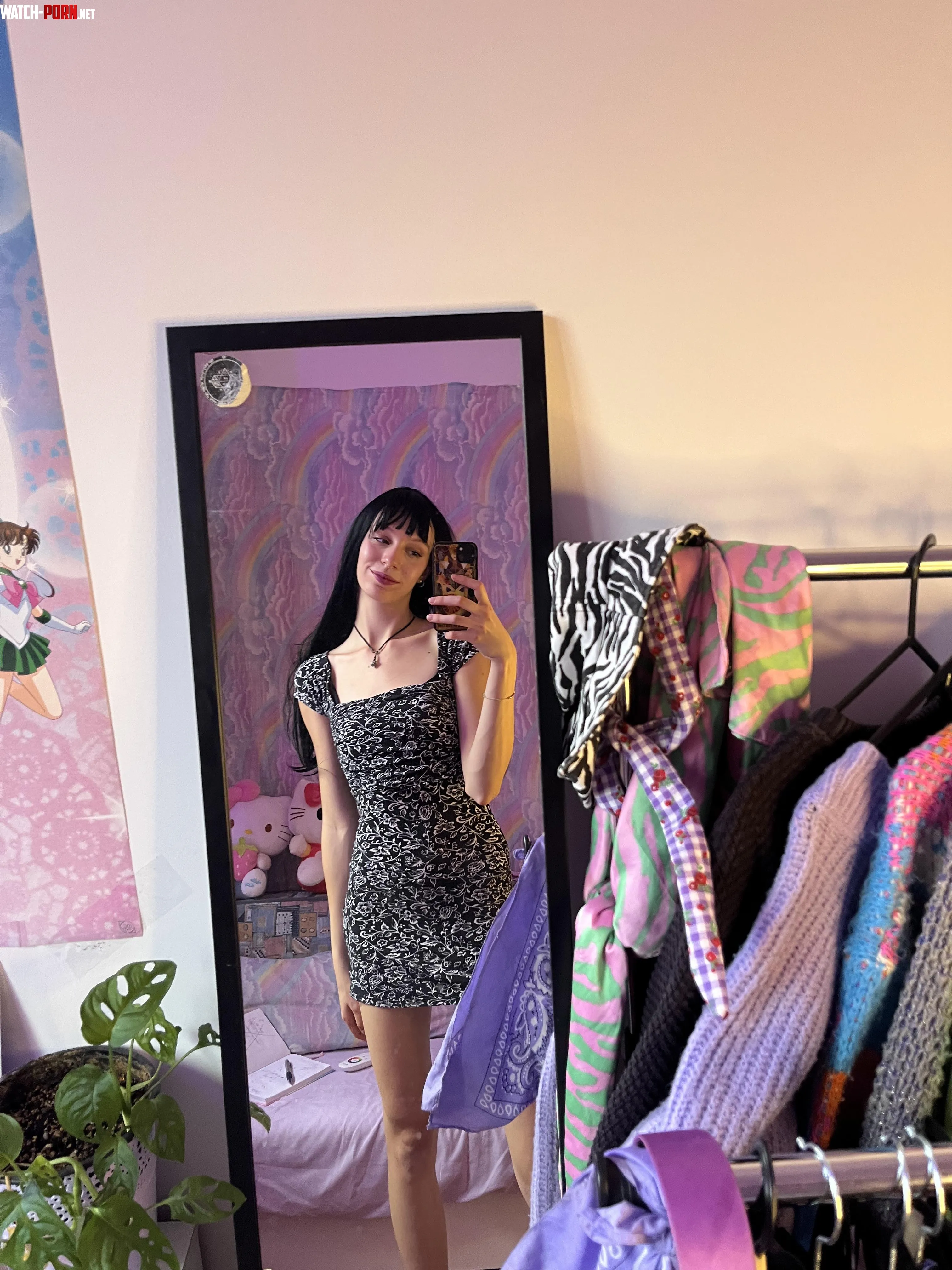 i hope ur into petite girls  by PetiteCherryy