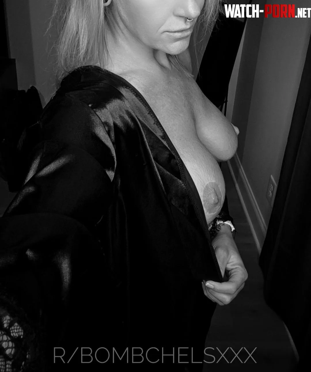 38 Year Old MomAm I Still Desirable by bombchels310