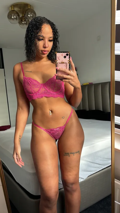Thumbnail Romy_indy Grabs Attention While Taking This Off - CamSluts