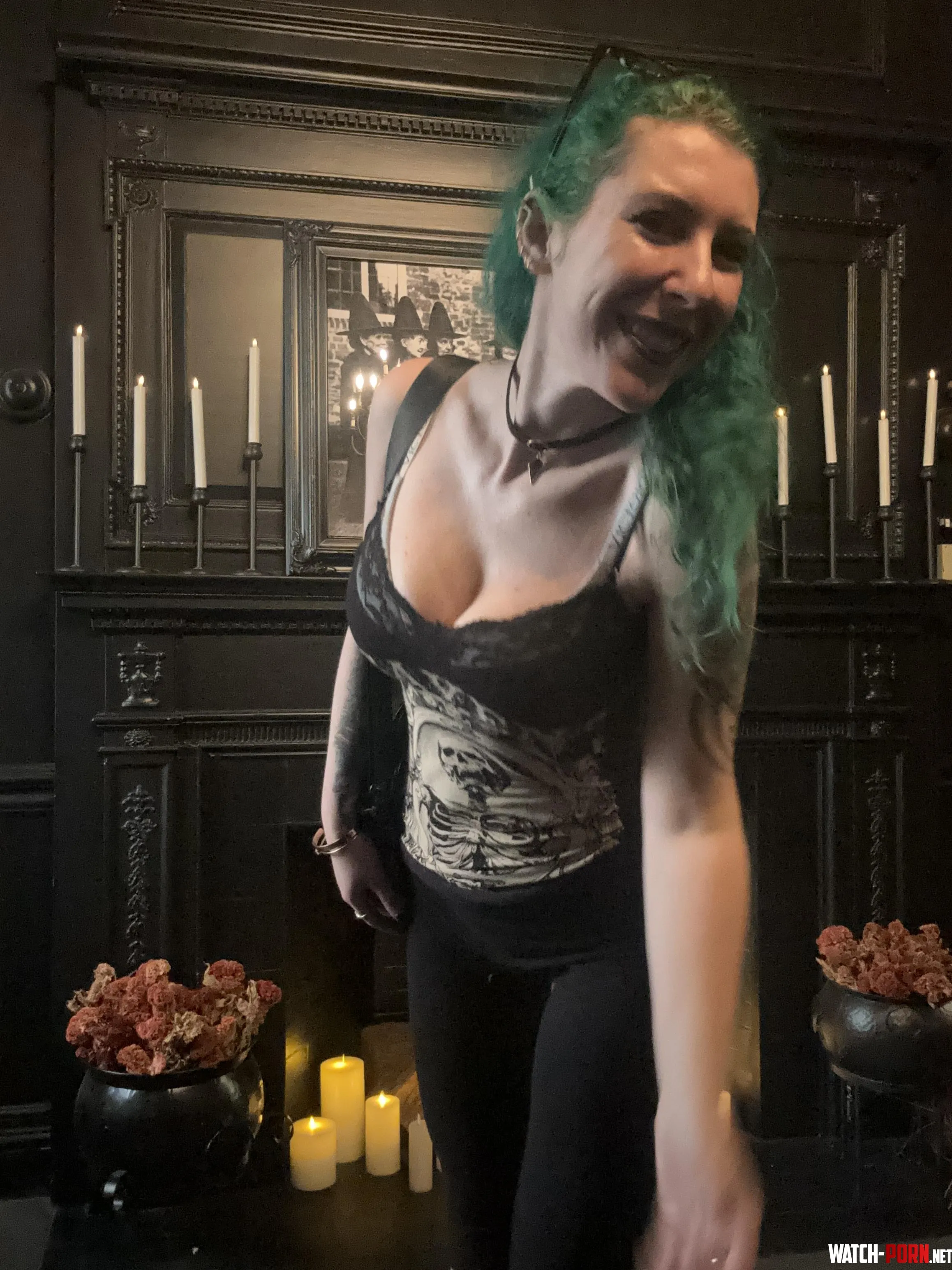 Witchy cleavage by sirenskiss3