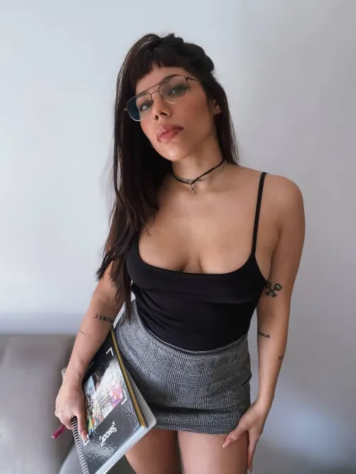 Thumbnail Unveiling the Secretarial Whore Within | geishaxx