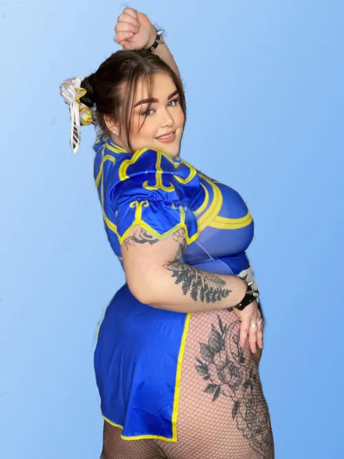 Thumbnail Who Likes My Chun Li Cosplay by The Small Big Beautiful | cosplaygirls