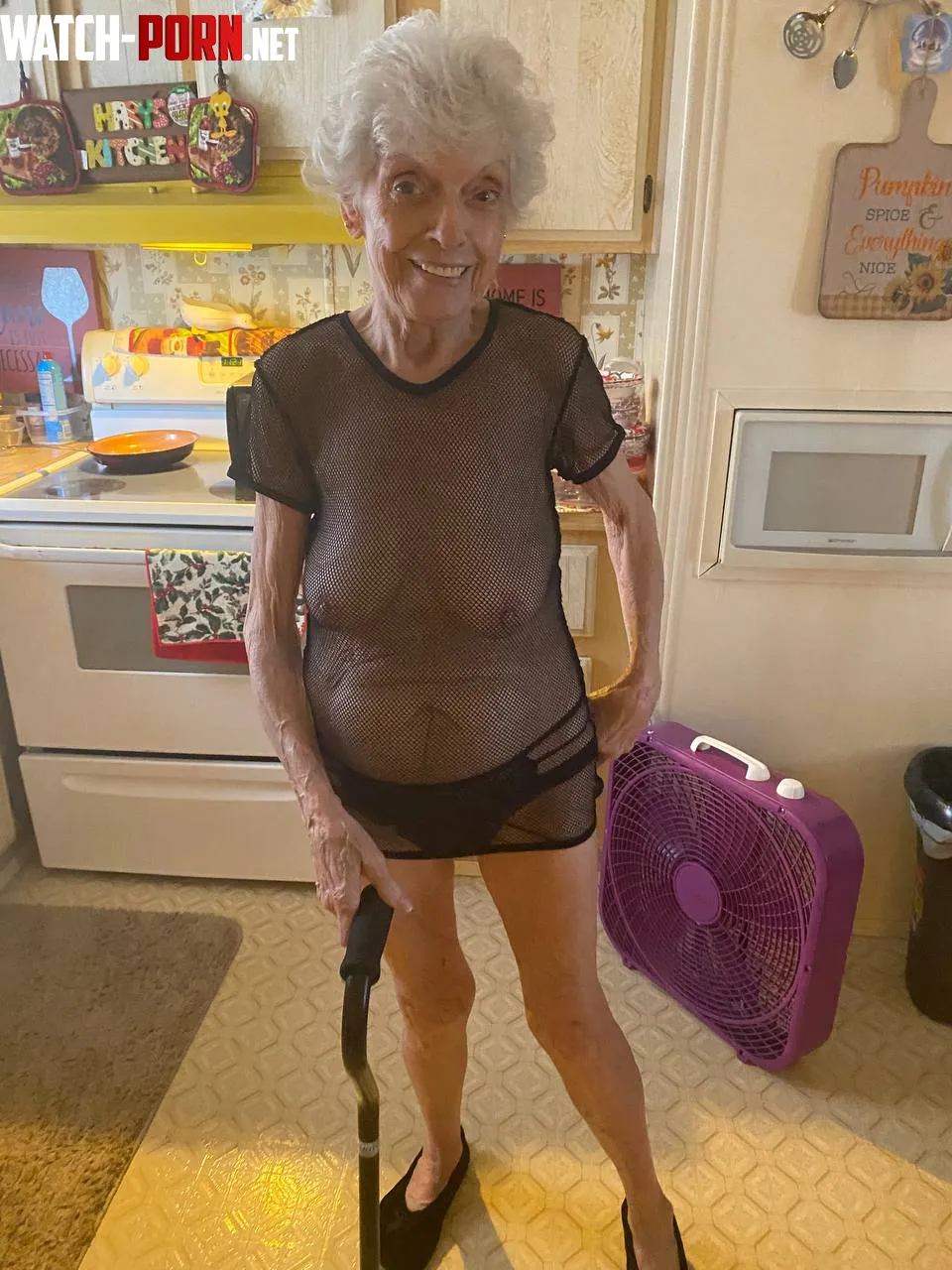 This is what the boobs of an 85yo grandma look like OC by lucy-cutest