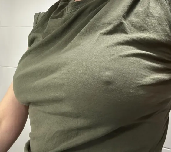 Thumbnail Andreaoneonone's Mood in pokies: Current mood