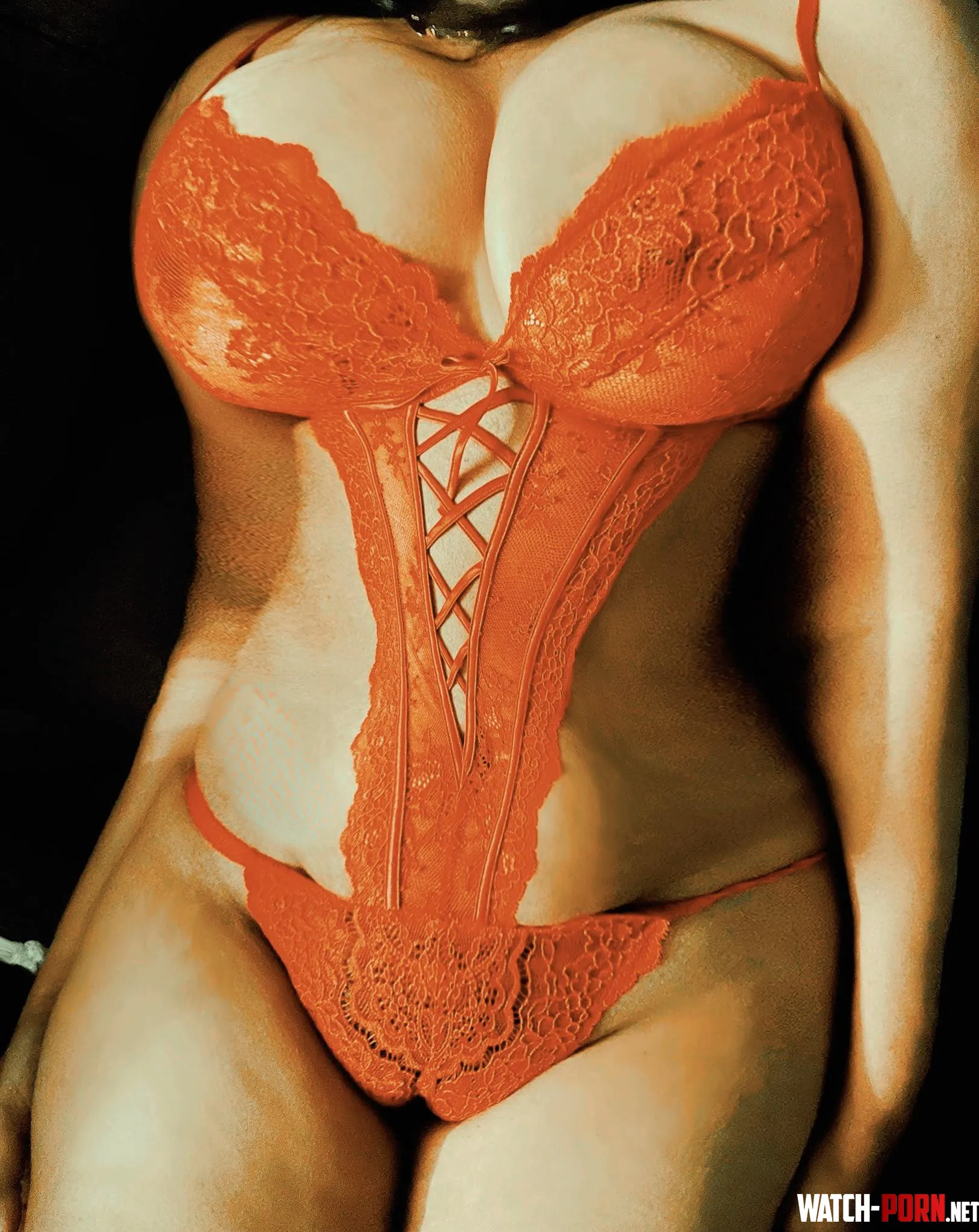 How I look in red by desicuckk