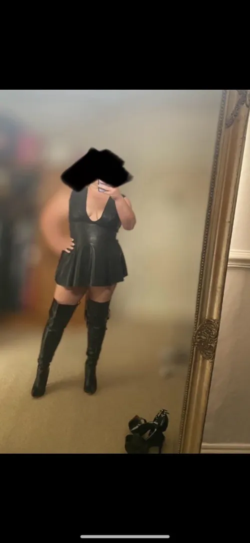 Thumbnail Submissive Worship: Looking for My Next Sub to Worship at My Feet F