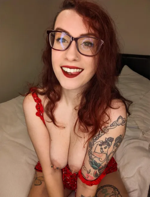 Thumbnail Exploring Desires: Red Rings around Your Dick by ViolaStormxxx