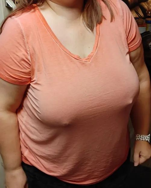 Thumbnail SteelTorch's Lazy Saturday: Wife's Braless Bombers Unveiled