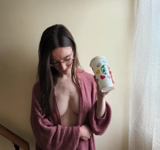 Thumbnail Celebrate No Bra Day with coffeewithmom in onlyfansgirls101