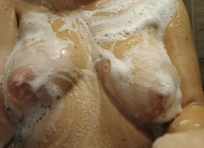 Thumbnail Soapy Adventure: Join No-Sir3639 for Chubby Delights