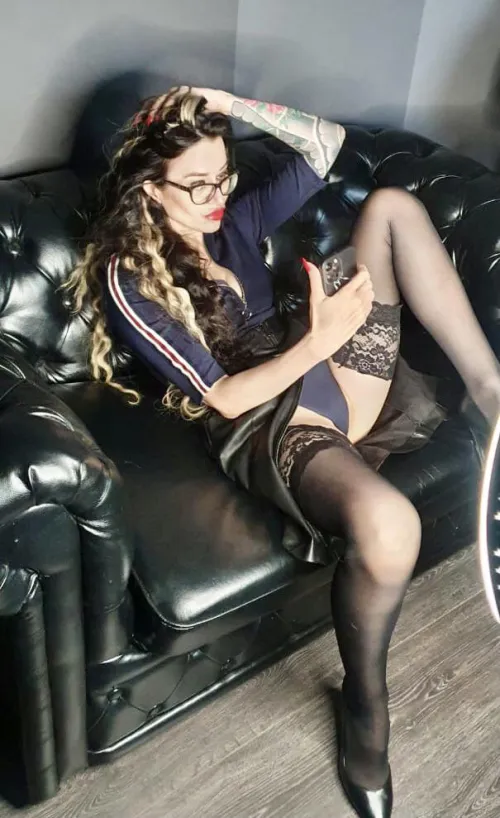 Thumbnail Play Naughty with Julia 42 on OnlyFansPromotions
