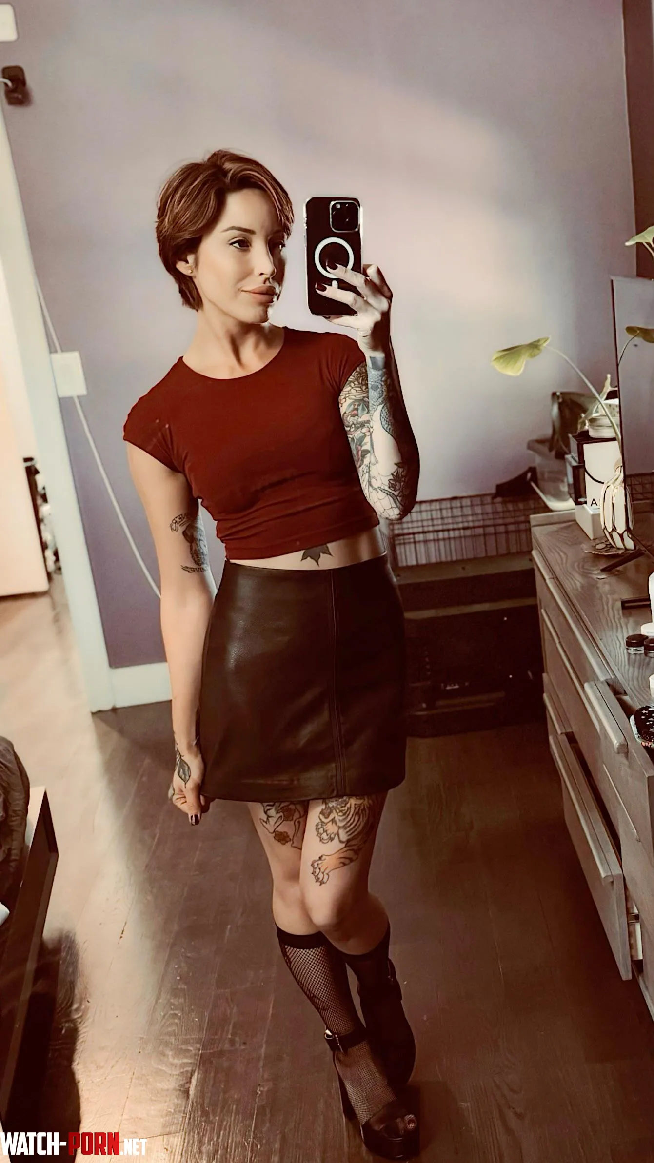 Just me feeling cute in a leather skirt  by elgatogorda