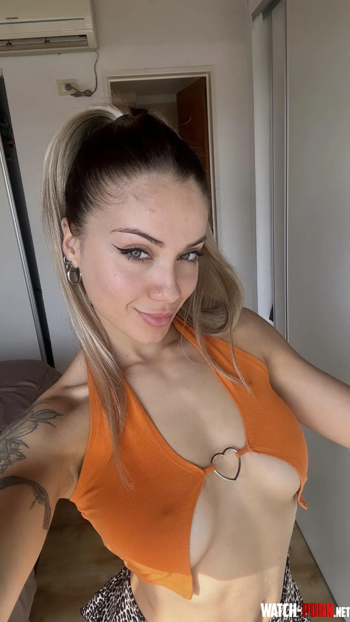 If I go to work like this my colleagues wont think about work by Avaxlonx