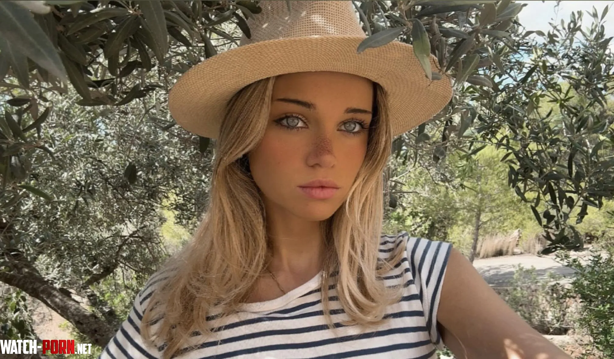 Estelle Ogilvy  by tumblrvogue
