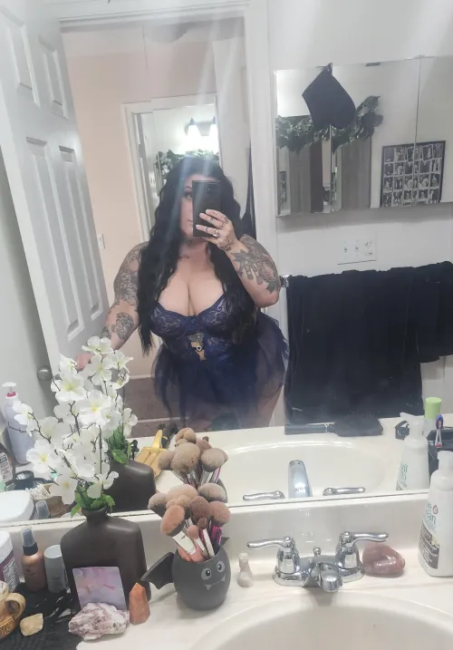 Thumbnail xrileyschembri's Curvy Showcase: All on Display in PunkGirls World