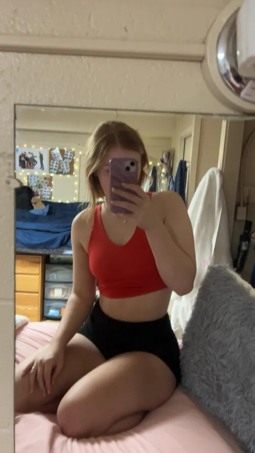 Thumbnail Sensual Striptease: Join Overall-Bar9530 for a Naughty Show
