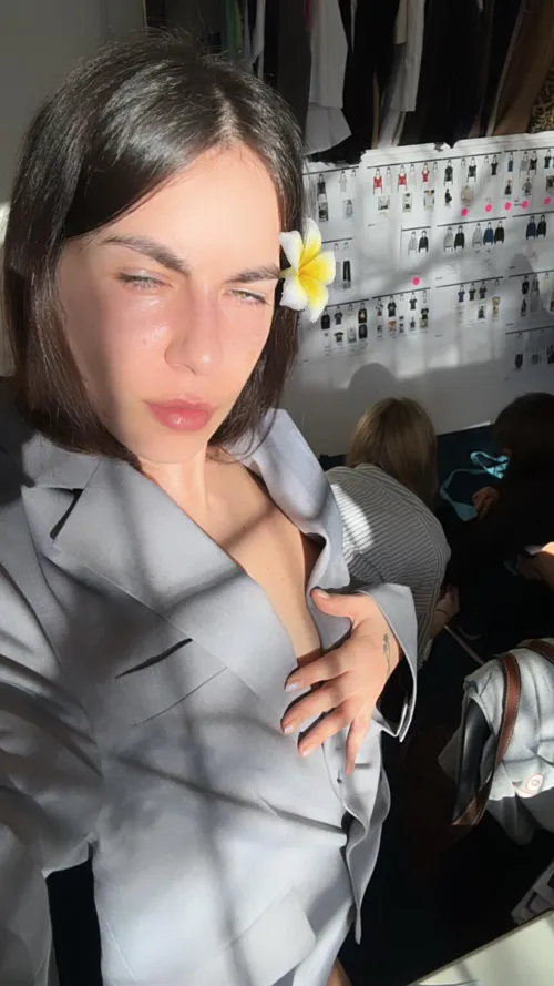 Thumbnail Do You Like Classy Girls? Insights from Classy Women by feliceeeee_cutie