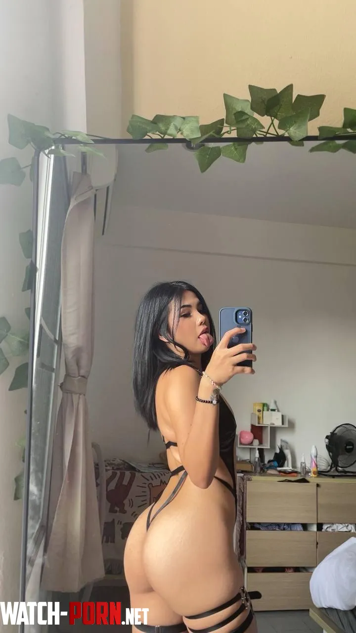 giving out visas to enter my phat ass by lonerunoff99